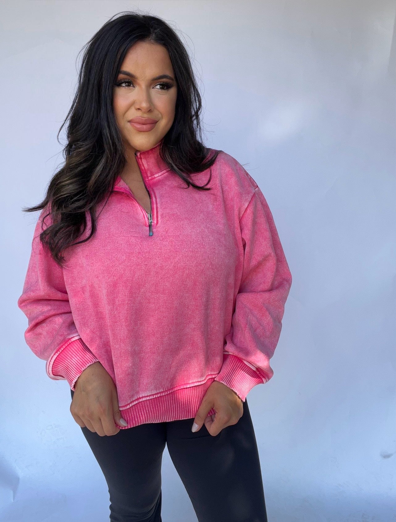 Maggie pink acid washed half zip