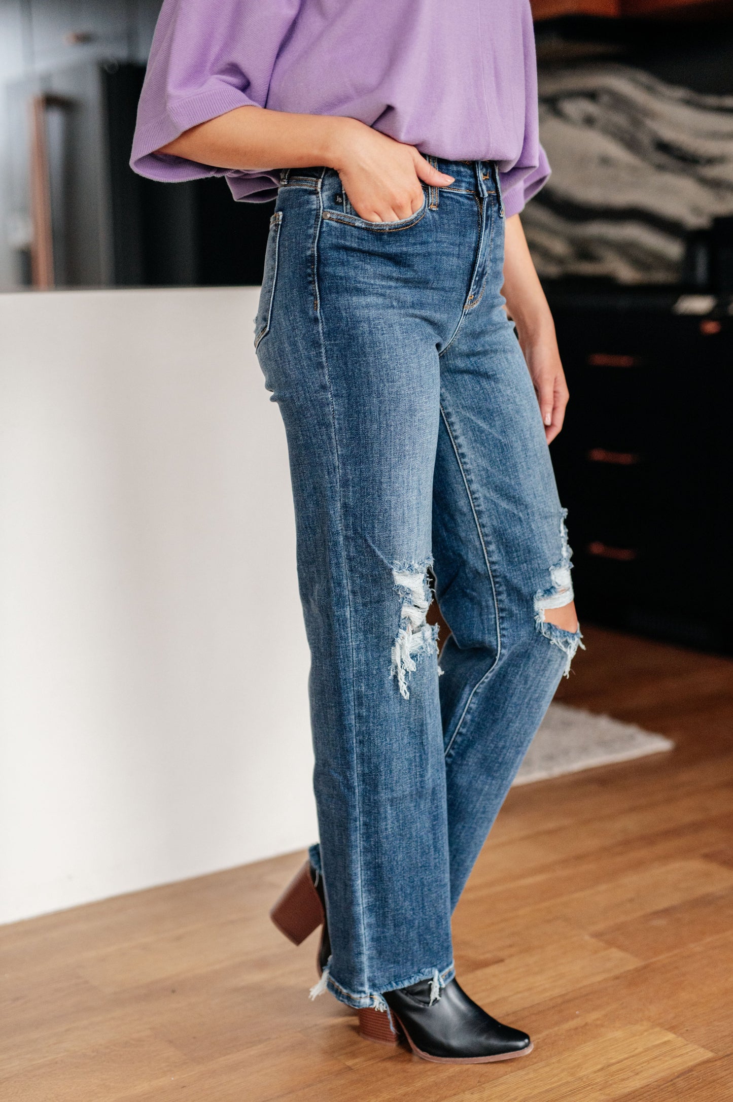 Judy Blue - High Rise 90's Straight Jeans in Dark Wash